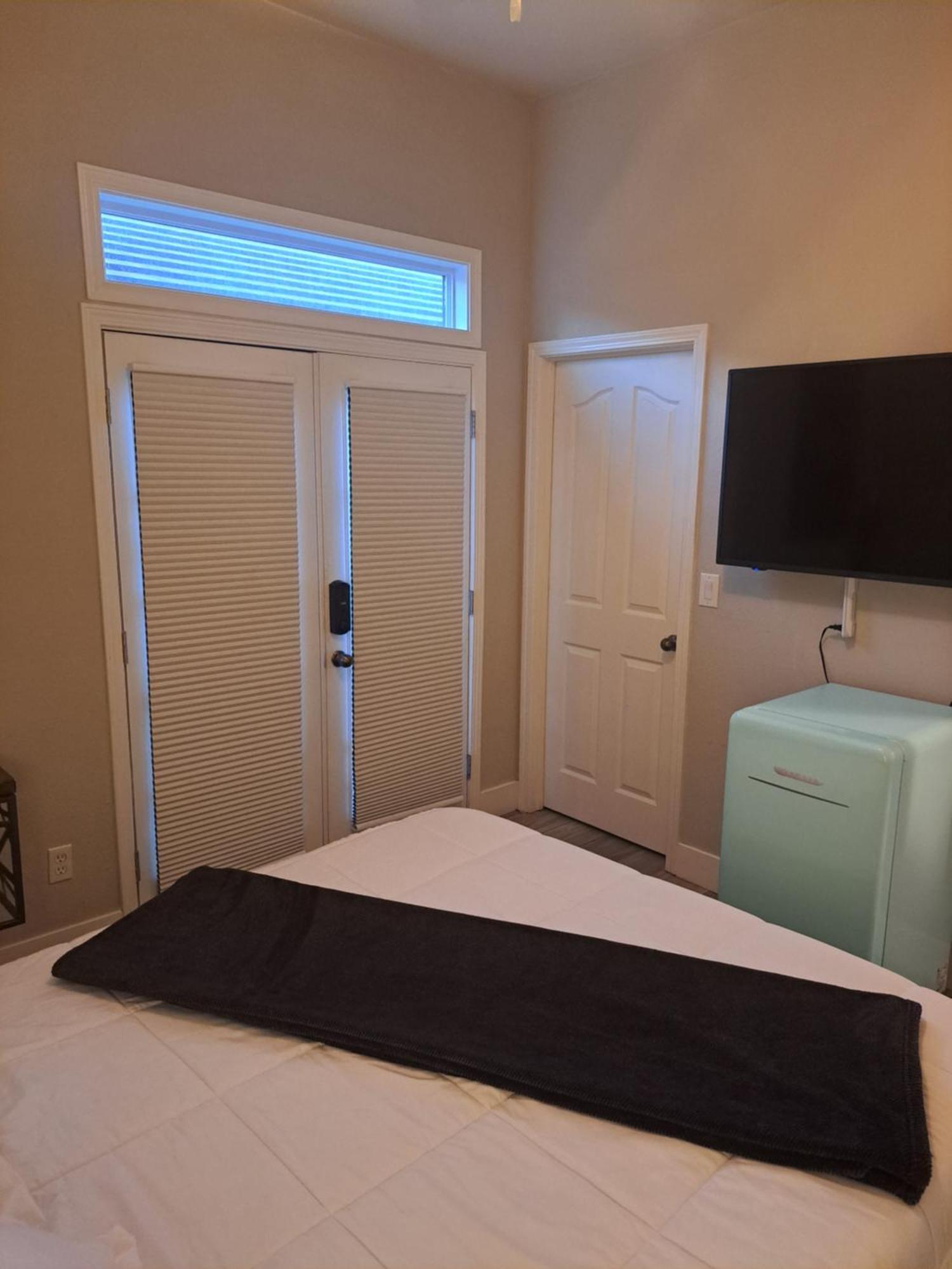 In Law Unit, 2 Bedroom Suite Roseville Esterno foto
